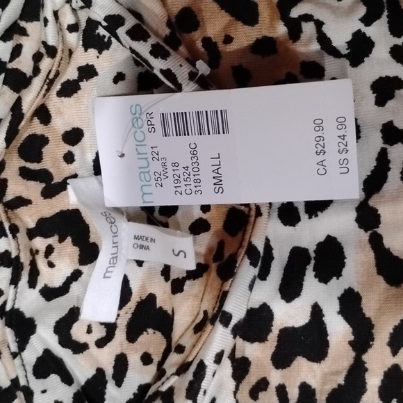 NWT Maurices top - Picture 4 of 6